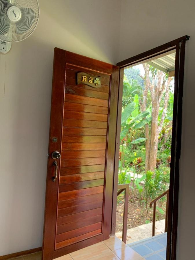 Khaosok Bamboo Huts Resort Khao Sok National Park Ngoại thất bức ảnh