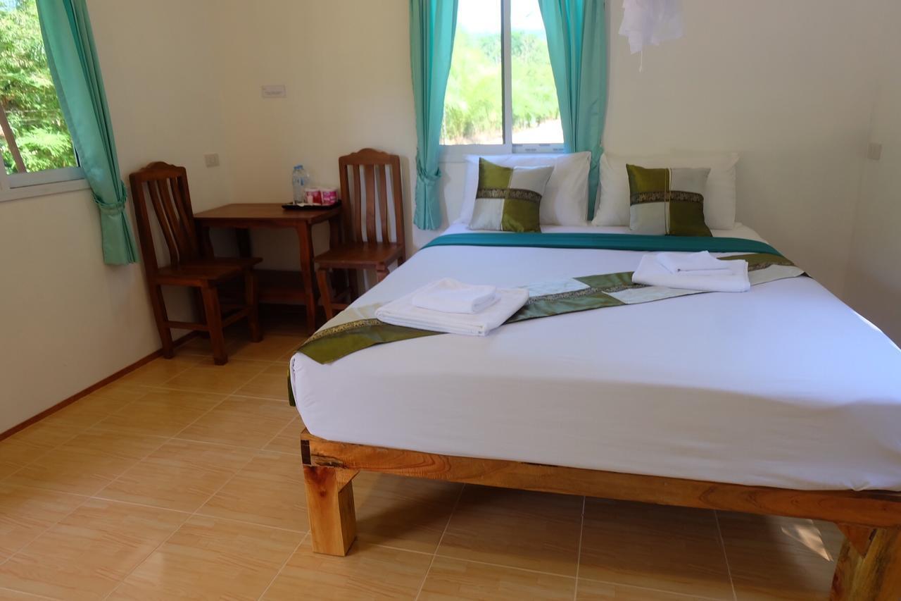 Khaosok Bamboo Huts Resort Khao Sok National Park Ngoại thất bức ảnh