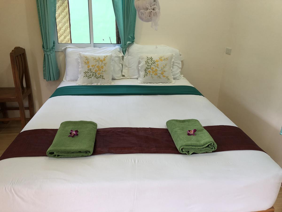 Khaosok Bamboo Huts Resort Khao Sok National Park Ngoại thất bức ảnh