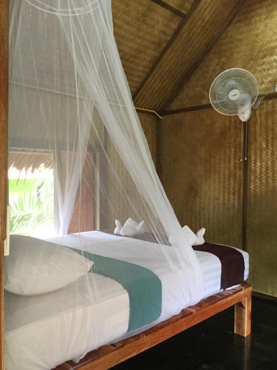 Khaosok Bamboo Huts Resort Khao Sok National Park Ngoại thất bức ảnh
