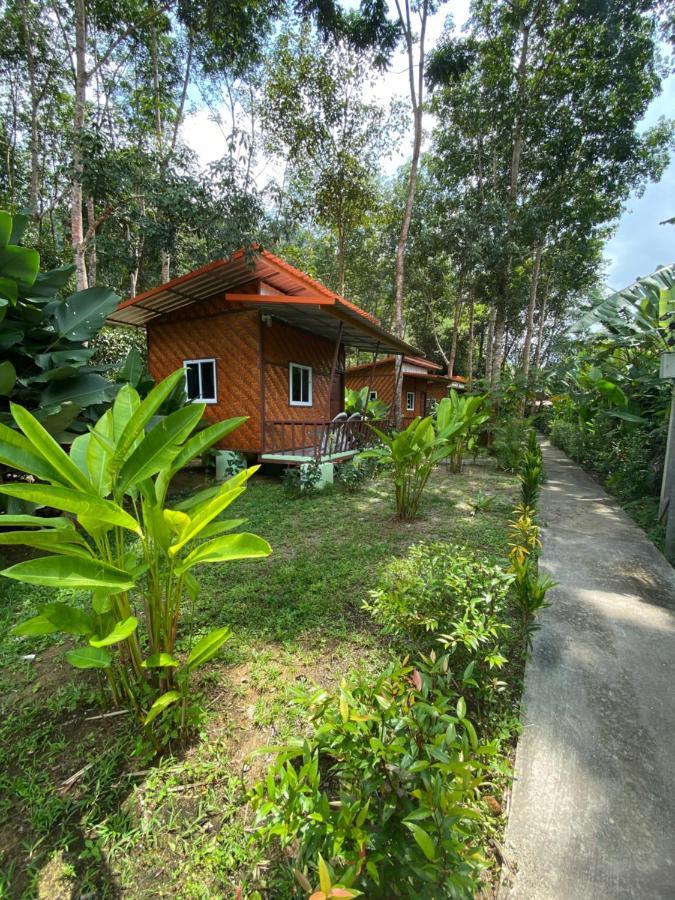 Khaosok Bamboo Huts Resort Khao Sok National Park Ngoại thất bức ảnh